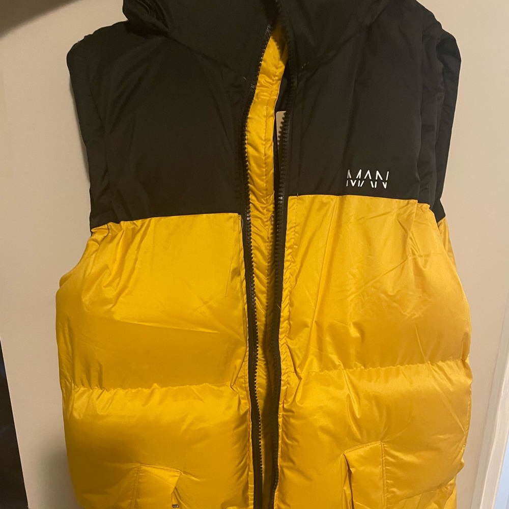 BoohooMAN vest